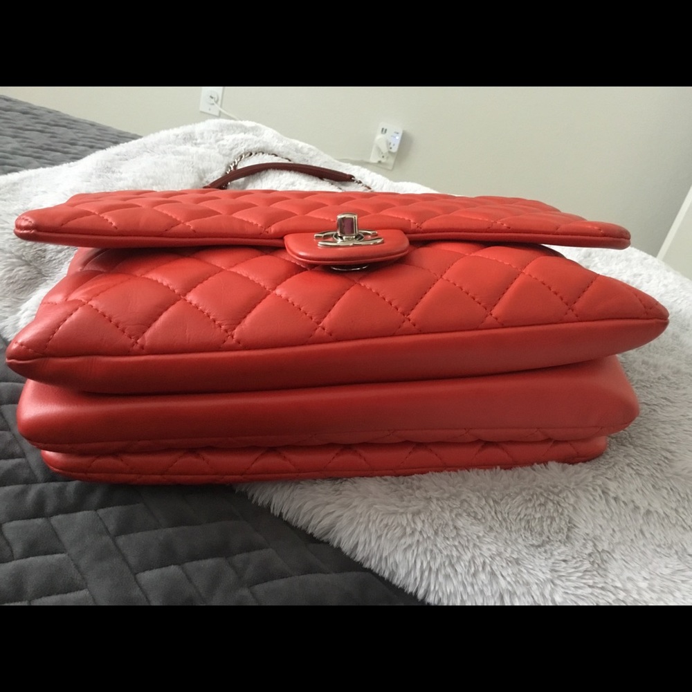 🔥 RED Chanel Maxi Flap Bag 🔥 - Picture 10 of 13